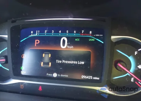 2019 Honda Passport Elite z USA, uszkodzony, nr VIN 5FNYF8H03KB017612